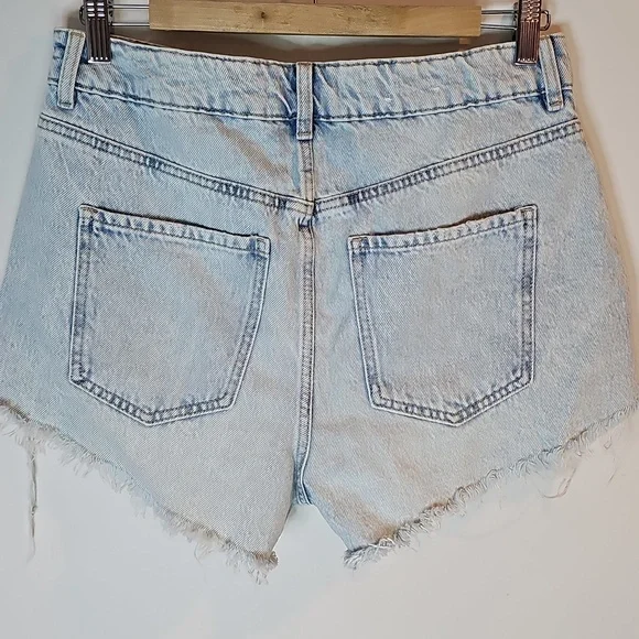 Garage Light Wash Size 7 Jean Shorts - Picture 4 of 7